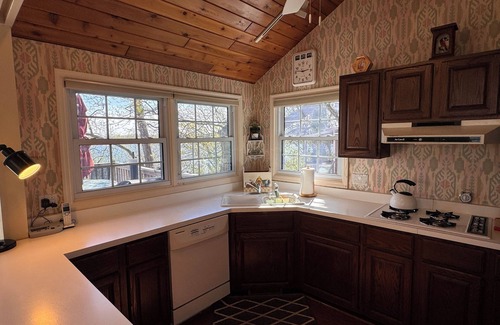 Delavan Lake Casa | Delavan Lakefront!! The Avalon on Delavan