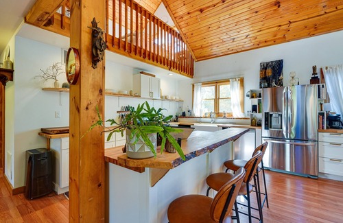 Delaware Cabina | Delaware 'Wooded River Retreat' w/ Views & More