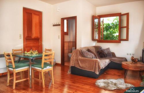 Delfoi Apartamento | Delfi's cozy maisonette