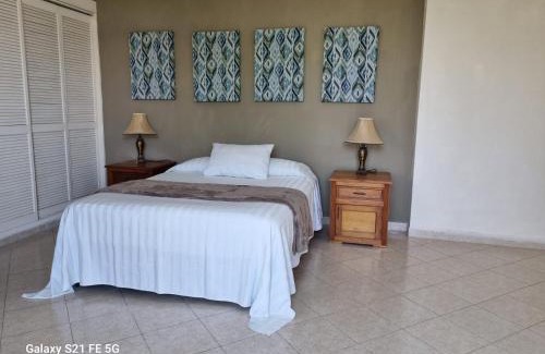La Cruz de Huanacaxtle Cama Y Desayuno | Delfin B&B