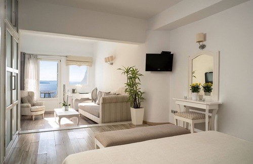 Oia Hotel | Delfini Villas