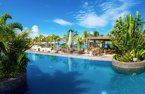 Belnem Complejo | Delfins Beach Resort