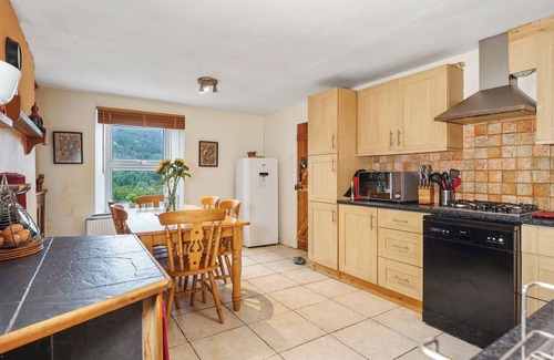 Glandyfi Casa | DELFRYN, GOGINAN, pet friendly, with a garden in Aberystwyth