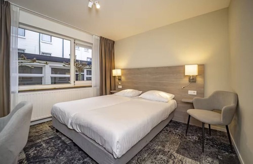 Valkenburg aan de Geul Hotel | Delight in Nature and Comfort w/ Bike Rentals, Outdoor Dining, & Relaxing Vibes