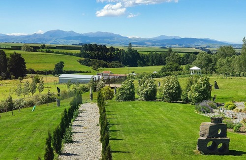 Cave Casa | Delightful 1-bed barn with stunning mountain views...