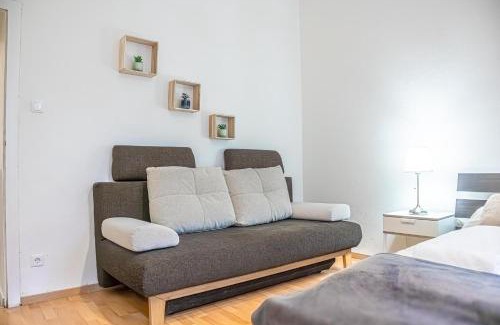 Neulerchenfeld Apartamento | Delightful 2BR Apt.-Near Wiener Stadthalle