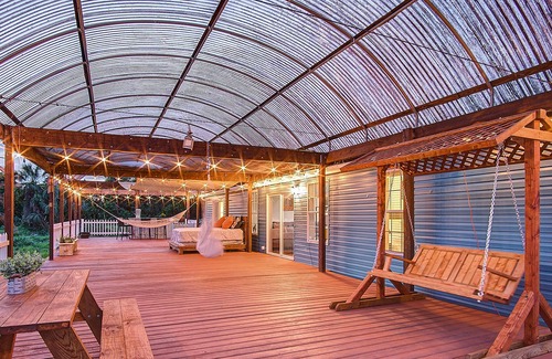 Lake Worth Otro | Delightful 3 Bed/2 Bath Ranch/Farm House
