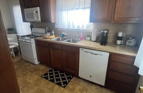 Warren Casa | Delightful 3 BR Home in Warren, OH