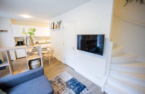 Binnenstad Apartamento | Delightful 50m² Two-Bedroom Apartment (SD-23-L)