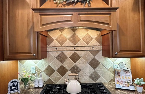 Citrus Heights Casa | Delightful and Beautiful Home and Garden