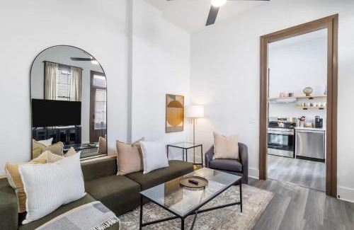 Mid-City Casa | Delightful Canal Street Family Home in Mid-City