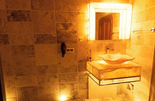 Uchisar Apartamento | Delightful Designs Deluxe Cave Haven 104