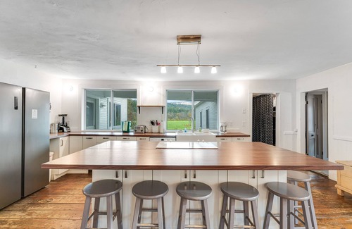Waitsfield Casa | Delightful dog-friendly farmhouse with deck, yard, & W/D - near skiing & hiking