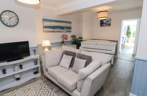 Wareham Casa | Delightful Dorset House By Wareham River