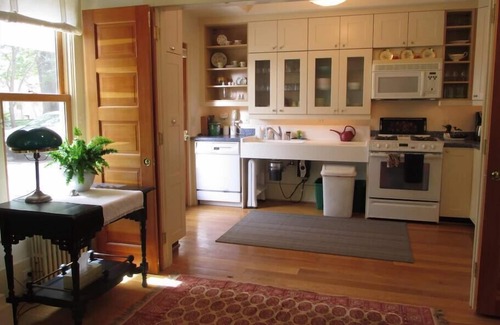 Ithaca Casa | Delicioso centro de Ithaca Home & Garden