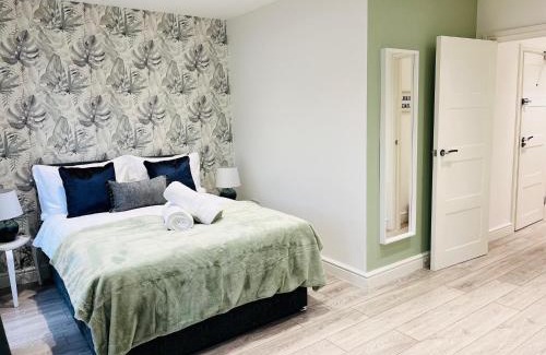Ealing Apartamento | Delightful Ealing Retreat - Steps to Tube & Shops