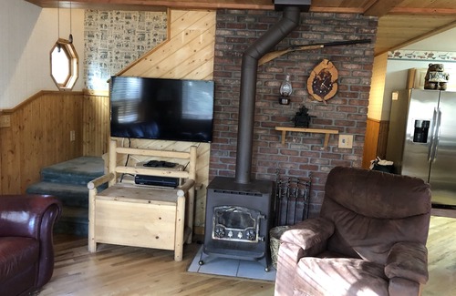 Meadow View Heights Cabina | Delightful Family Friendly Cabin near Duck Creek Village