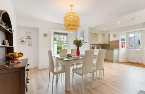Mawnan Smith Casa | Delightful Family Getaway Cornwall