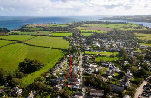Mawnan Smith Casa | Delightful Family Getaway Cornwall