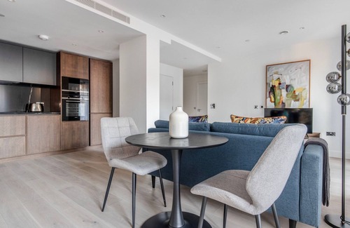 Clerkenwell Apartamento | Delightful Farringdon 1BR w/ Pool, nr Station & Dining, by Blueground