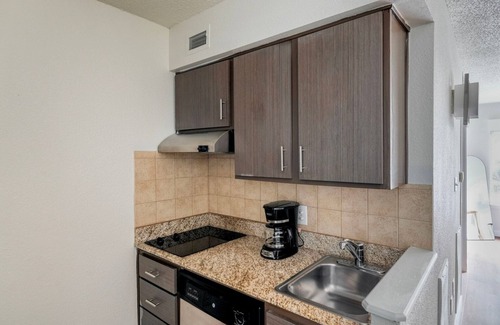 Gateway Apartamento | Delightful Gateway Studio w/ Gym, Pool, nr Stadium, by Blueground