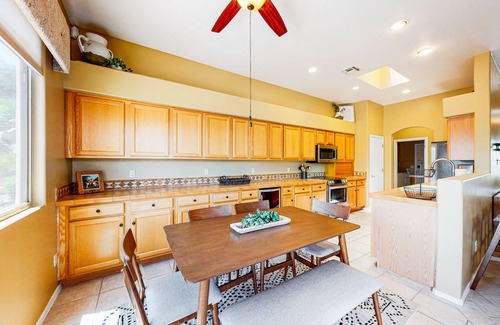 Dove Mountain Casa | Delightful home with backyard oasis - private pool with spa, cozy patio