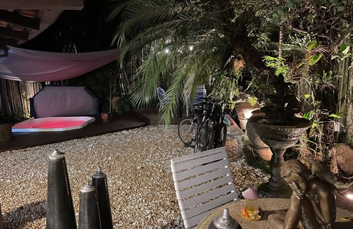 Barra do Sahy Casa | Delightful house in a gated community + indoor Jacuzzi, swimming pool, tennis court