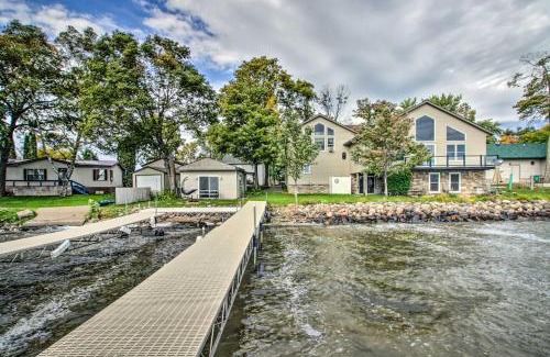 Isle Casa | Delightful Isle Retreat with Boat Dock and Slip!