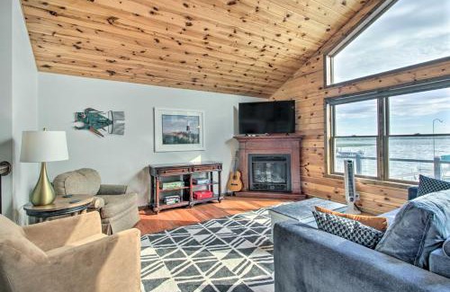 Isle Casa | Delightful Isle Retreat with Boat Dock and Slip!