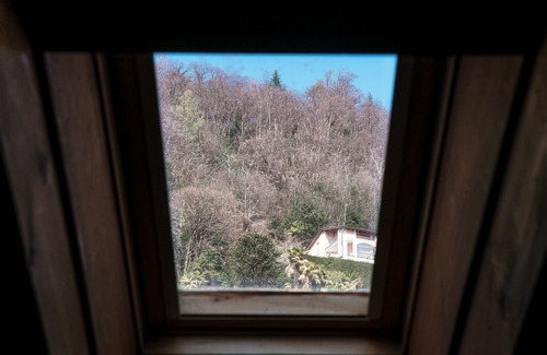 Morcote Apartamento | Delightful loft overlooking hill and Santa Maria Church in Morcote (Salvia)