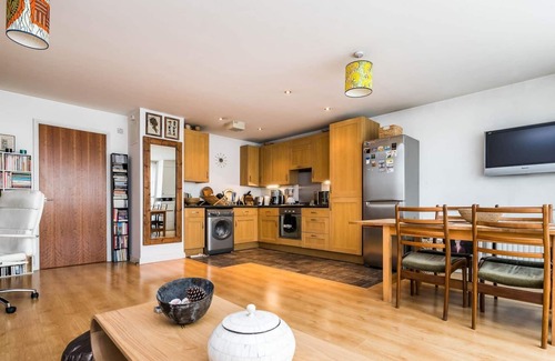 Victoria Apartamento | Delightful Moroccan Inspired Flat Hackney Sleeps 2