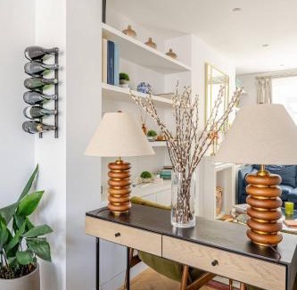 Campden Casa | Delightful Notting Hill 2 bed House with garden