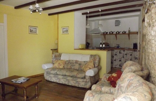 Loubezs-Bernac Casa | Delightful property consisting of a 4 bedroom house and separate cottage for 2.