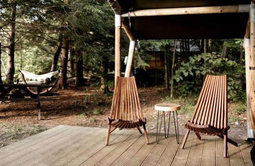 North Woodstock Otro | Delightful Safari Tent with Fire Pit and Sauna in North Woodstock, New Hampshire