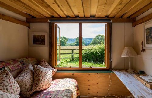Graffham Otro | Delightful Shepherd hut