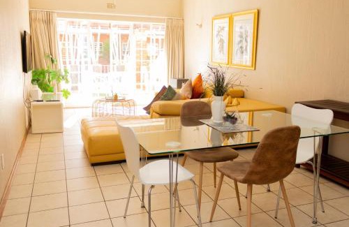 Woodmead Apartamento | Delightful spacious two bedroom apartment
