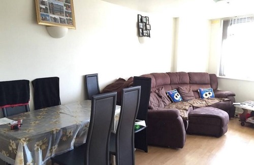 North Finchley Apartamento | delightful stay in our charming 2-bedroom house
