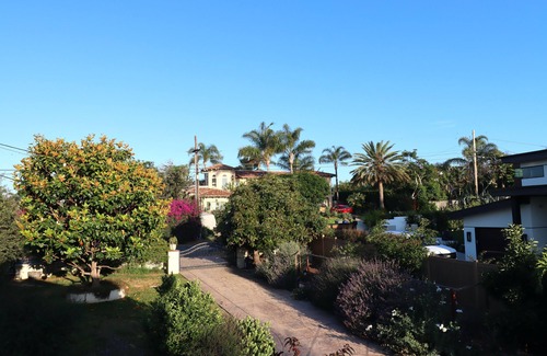 Leucadia Casa | Delightful Treehouse Bungalow with WiFi in Leucadia
