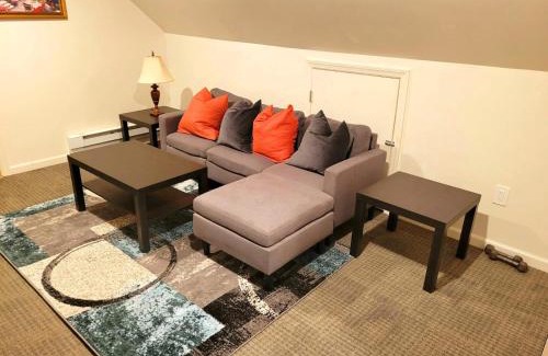 Elizabeth Casa | Delightful well located one bedroom attic