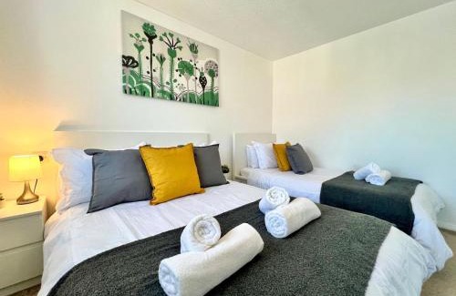 Greenwich Casa | Delightfully decorated cosy two bedroom family home Great transport links to central London