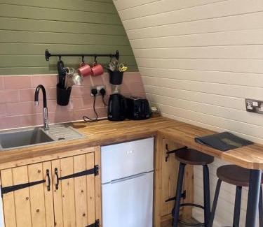Montgomery Otro | Delor - Bryntalch Glamping Pods