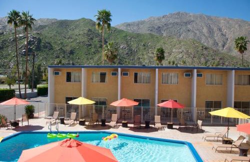 Palm Springs Hotel | Delos Reyes Palm Springs