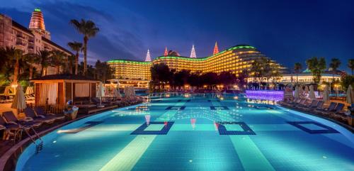 Lara Complejo | Delphin Imperial Lara