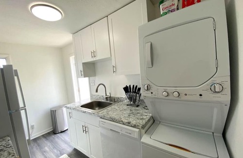 Delray Beach Casa | Delray Beach amazing house fits up to 8 people, works best for 5 - At Av 344