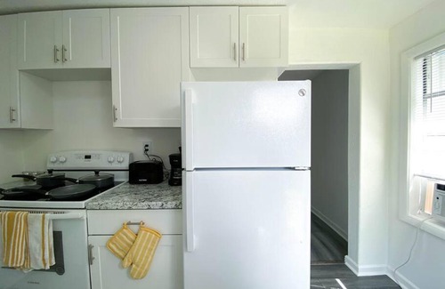 Delray Beach Casa | Delray Beach amazing house fits up to 8 people, works best for 5 - At Av 344