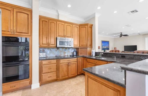 Delray Beach Villa | INTERCOASTAL WATERFRONT HOME: jacuzzi, bicicletas, barbacoa, vista de agua a 160 grados.