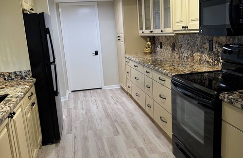 Delray Beach Condominio | Delray Racquet Club, Modern Updated Condo! 2-Bedroom, 2 Bath 2 miles to beach