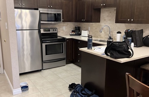 Kelowna Central Business District Apartamento | Delta Grand Okanagan Residence Suite - Lakefront Downtown Kelowna