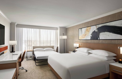 Anaheim Resort Hotel | Delta Hotels by Marriott Anaheim Garden Grove