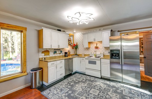 Delta Junction Casa | Delta Junction Rental w/ Shared Pool & Hot Tub!